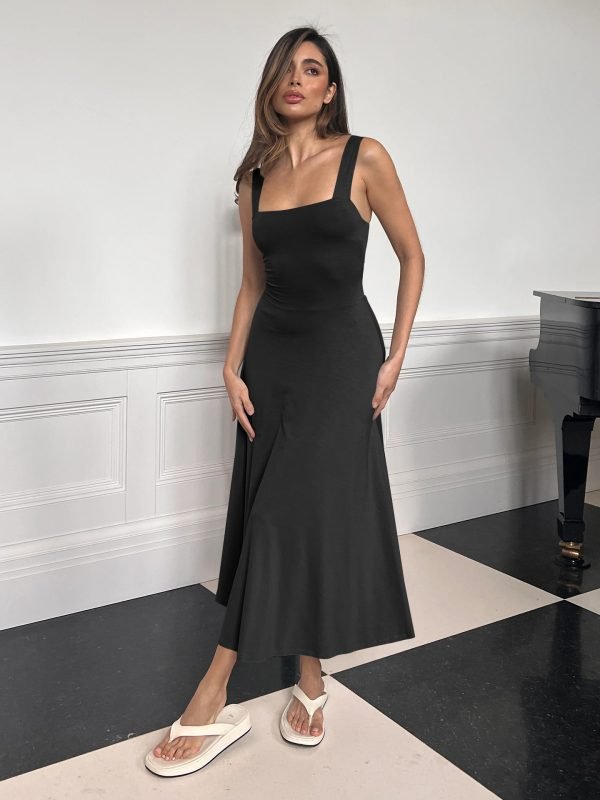 Long skirts cross the border for spring