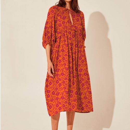 dress with lantern sleeves and V-neck lace